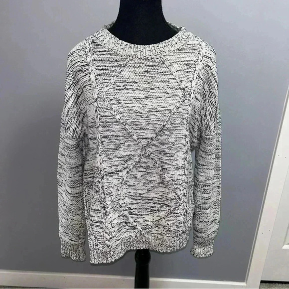 Rhythm  Sweater - Picture 1 of 5